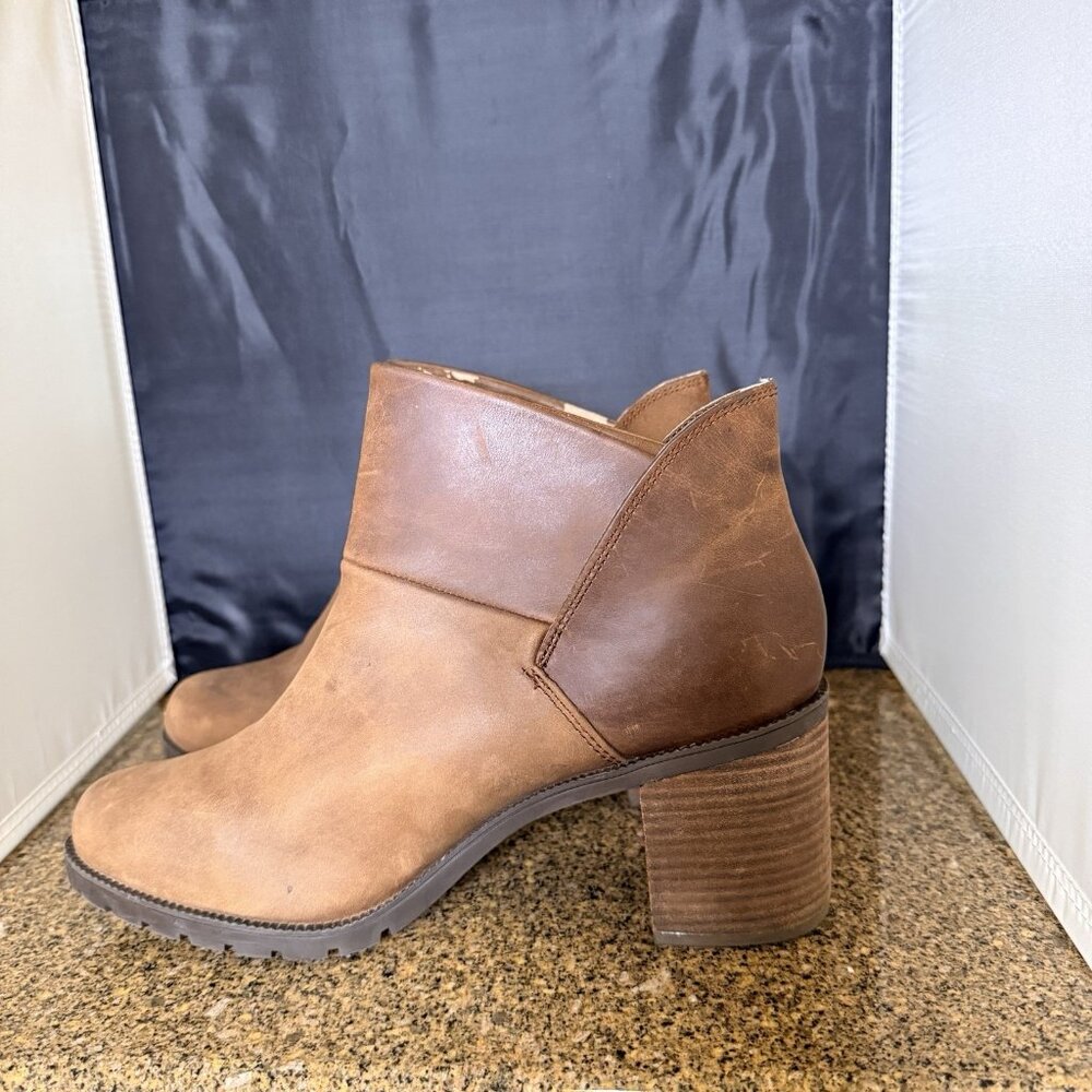 Clarks Women’s Malvet Helen Tan Leather Block Heel Ankle Booties Size 10 - Picture 3 of 9